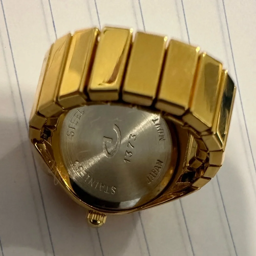 Cenere Quartz Watch Ring